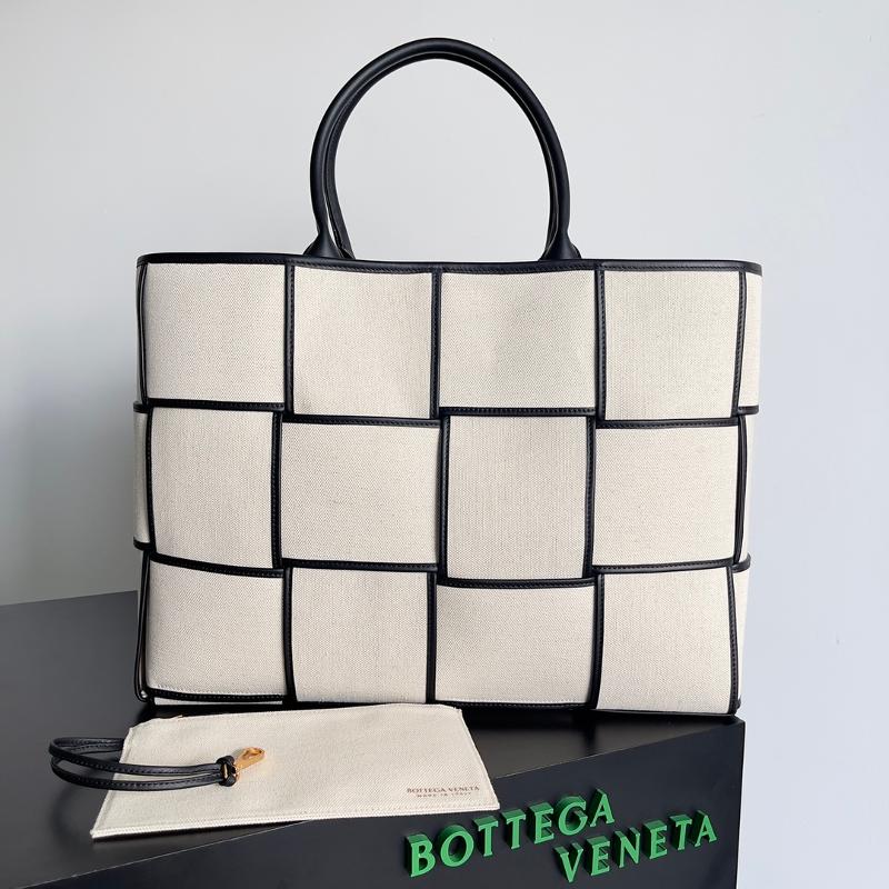 Bottega Veneta Handbags 710196 Canvas White